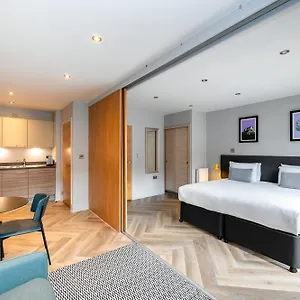 Apartahotel Staycity West End, Edimburgo