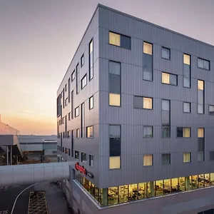 Hampton By Hilton London Gatwick Airport Horley